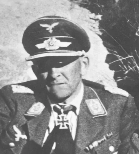 Bruno Bräuer, General der Fallschirmtruppe