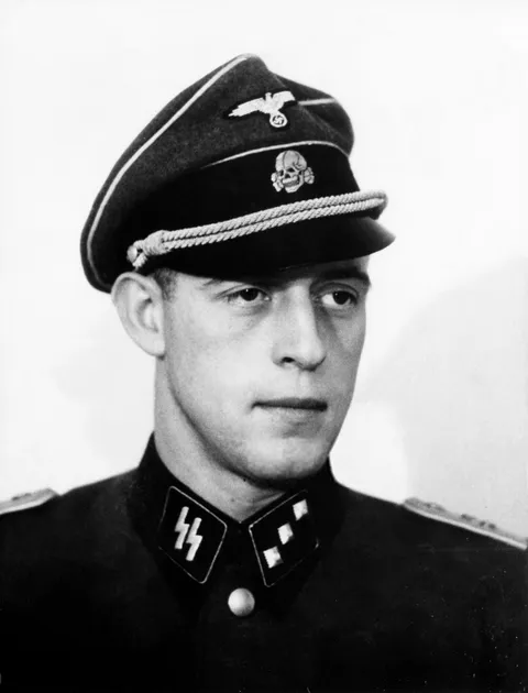 Otto Günsche, SS-Sturmbannführer