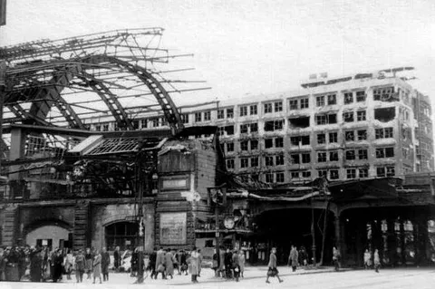 Alexanderplatz in 1945