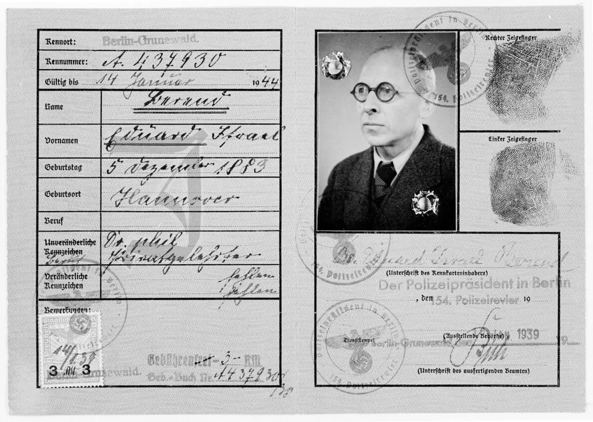 1939-01-14 Polizeipräsident Berlin, 154. Polizeirevier, Ausweis Privatgelehrter Eduard Berend