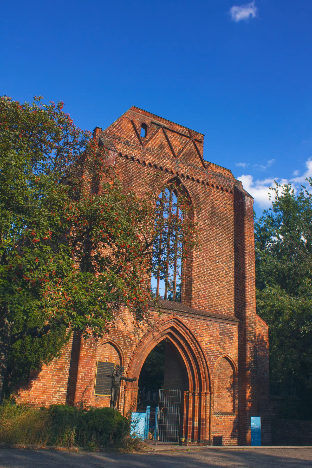 Ruine der Franziskaner Klosterkirche in der Mitte von Berlin