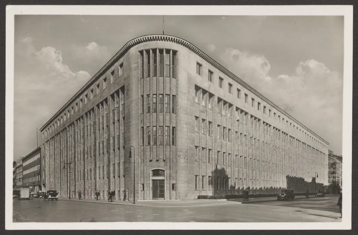 Ansichtskarte Neues Postgebäude am Anhalter Bahnhof, Möckernstraße 138-141 [1/2]