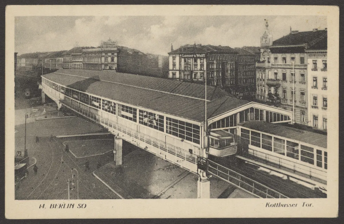 Ansichtskarte Hochbahnhof, Zugabfahrt, Kottbusser Tor