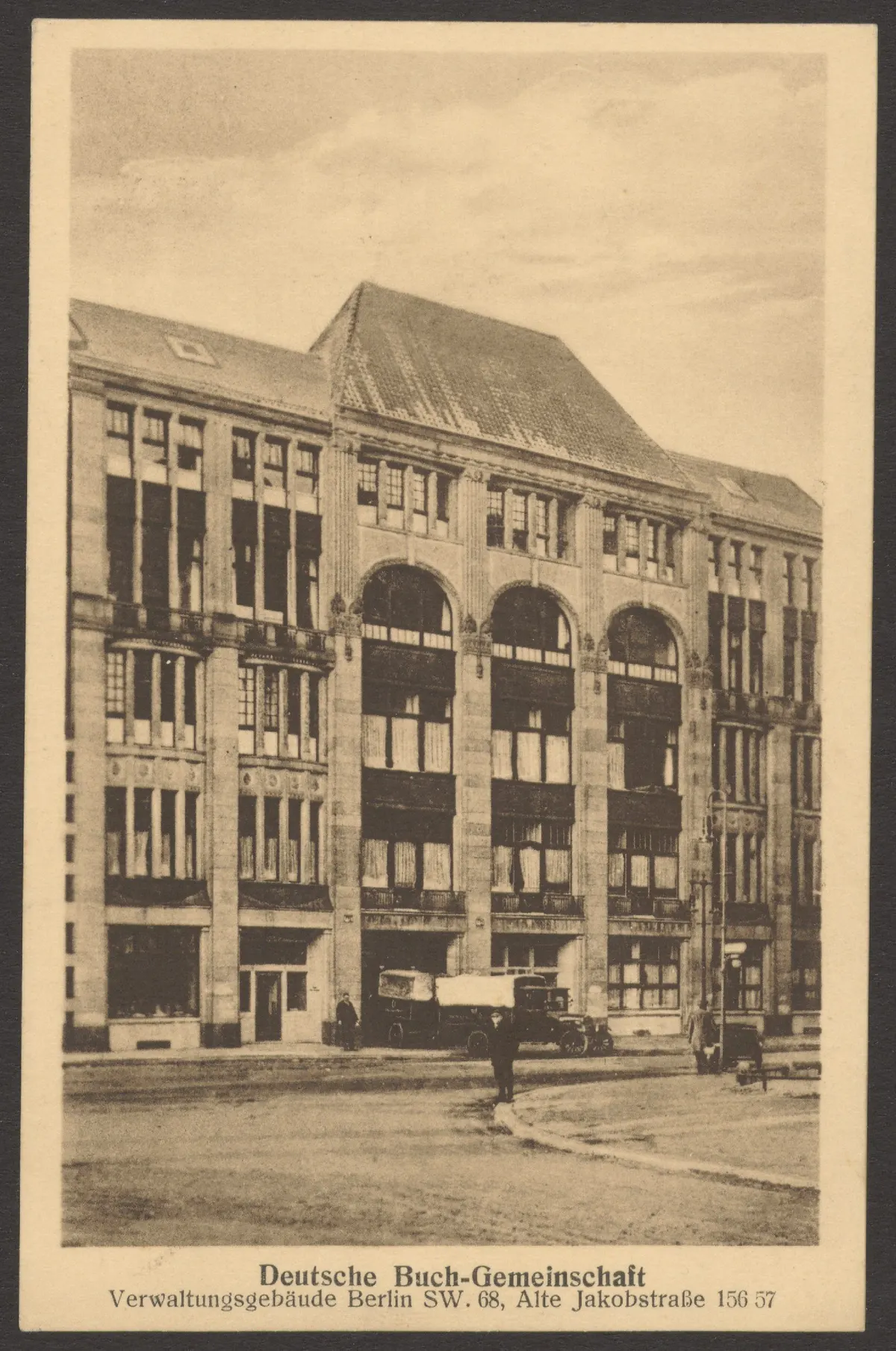 Ansichtskarte Verwaltungsgebäude "Deutsche Buch-Gemeinschaft", Alte Jakobstraße [2/2]