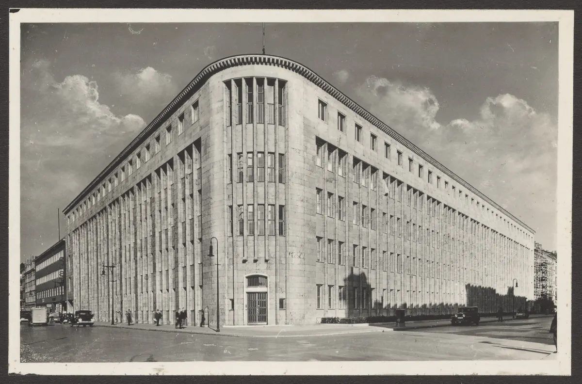 Ansichtskarte Neues Postgebäude am Anhalter Bahnhof, Möckernstraße 138-141 [2/2]
